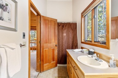 Best value in Black Butte Ranch! Stunning 3240 sqft retreat on Black Butte Ranch Golf Club Glaze Meadow in Oregon - for sale on GolfHomes.com, golf home, golf lot
