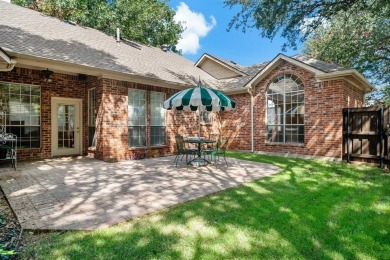 Beautiful single-story home on a cul-de-sac located in the on The Clubs at Prestonwood in Texas - for sale on GolfHomes.com, golf home, golf lot