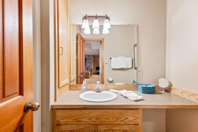 Best value in Black Butte Ranch! Stunning 3240 sqft retreat on Black Butte Ranch Golf Club Glaze Meadow in Oregon - for sale on GolfHomes.com, golf home, golf lot