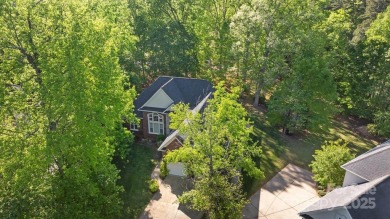 Looking for a move-in ready Ranch+Bonus for you to make your on Olde Sycamore Golf Plantation in North Carolina - for sale on GolfHomes.com, golf home, golf lot