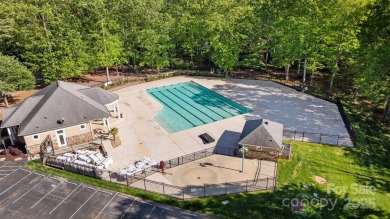 Looking for a move-in ready Ranch+Bonus for you to make your on Olde Sycamore Golf Plantation in North Carolina - for sale on GolfHomes.com, golf home, golf lot