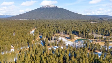 Best value in Black Butte Ranch! Stunning 3240 sqft retreat on Black Butte Ranch Golf Club Glaze Meadow in Oregon - for sale on GolfHomes.com, golf home, golf lot