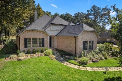 Newly updated home in Pinnacle Golf Club on Cedar Creek Lake! on Pinnacle Golf and Boat Club in Texas - for sale on GolfHomes.com, golf home, golf lot