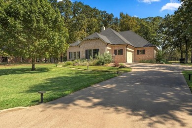 Newly updated home in Pinnacle Golf Club on Cedar Creek Lake! on Pinnacle Golf and Boat Club in Texas - for sale on GolfHomes.com, golf home, golf lot