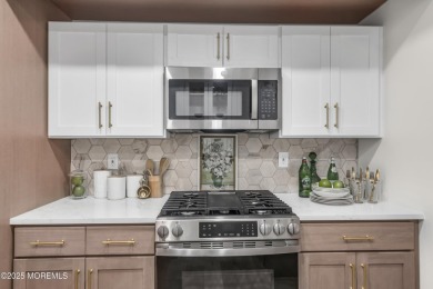 Beautifully updated 2-bedroom, 3-bath home in Leisure Village on Leisure Village West Assoc. in New Jersey - for sale on GolfHomes.com, golf home, golf lot