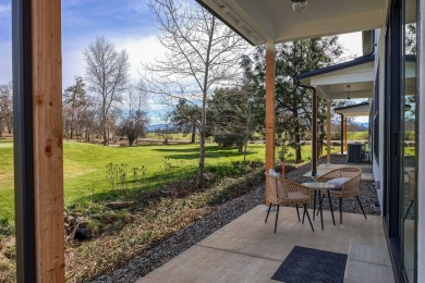 Discover modern living on the Robert Trent Jones Eagle Point on Eagle Point Golf Course in Oregon - for sale on GolfHomes.com, golf home, golf lot