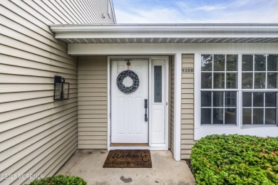 Beautifully updated 2-bedroom, 3-bath home in Leisure Village on Leisure Village West Assoc. in New Jersey - for sale on GolfHomes.com, golf home, golf lot