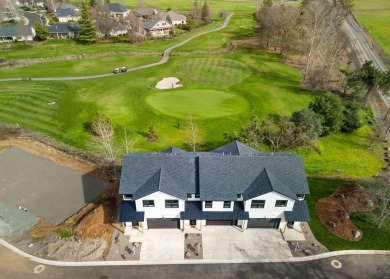 Discover modern living on the Robert Trent Jones Eagle Point on Eagle Point Golf Course in Oregon - for sale on GolfHomes.com, golf home, golf lot