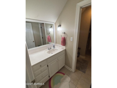 Extremely spacious family home directly on briarwood golf course on Briarwood Country Club in Mississippi - for sale on GolfHomes.com, golf home, golf lot