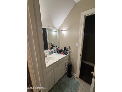 Extremely spacious family home directly on briarwood golf course on Briarwood Country Club in Mississippi - for sale on GolfHomes.com, golf home, golf lot