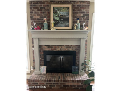 Extremely spacious family home directly on briarwood golf course on Briarwood Country Club in Mississippi - for sale on GolfHomes.com, golf home, golf lot