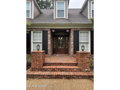 Extremely spacious family home directly on briarwood golf course on Briarwood Country Club in Mississippi - for sale on GolfHomes.com, golf home, golf lot