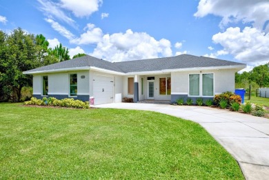 Welcome to your Florida retreat in the heart of Sun 'n Lake! on Sun n Lake Golf and Country Club in Florida - for sale on GolfHomes.com, golf home, golf lot