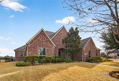 Exceptional one-story Paul Taylor home on an oversized corner on Gentle Creek Golf Club in Texas - for sale on GolfHomes.com, golf home, golf lot