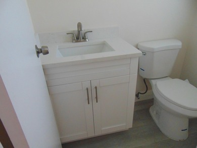 WELCOME TO THIS SPARKLING CONDO THAT HAS BEEN UPDATED on Poinciana Golf Club in Florida - for sale on GolfHomes.com, golf home, golf lot