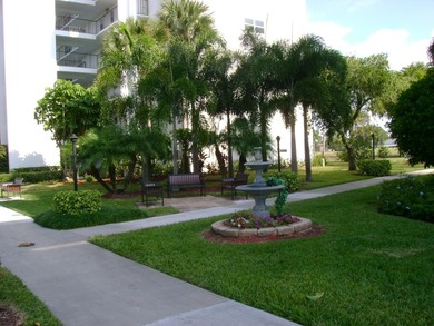 WELCOME TO THIS SPARKLING CONDO THAT HAS BEEN UPDATED on Poinciana Golf Club in Florida - for sale on GolfHomes.com, golf home, golf lot