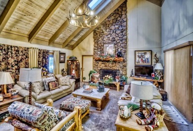 LOCATION ! Prime Pinetop Country Club Cabin Retreat! Discover a on Pinetop Lakes Country Club in Arizona - for sale on GolfHomes.com, golf home, golf lot