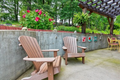Elegant 4 bedroom, 2 1/2 bath, 1 1/2 story, 2 car garage, with a on Berea Country Club in Kentucky - for sale on GolfHomes.com, golf home, golf lot