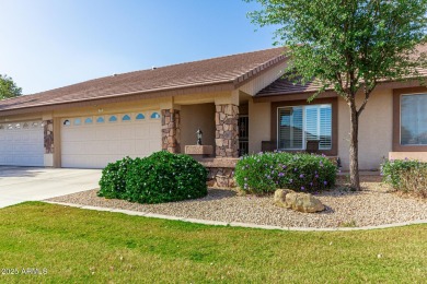 ***GORGEOUS...MOVE-IN READY...MINT CONDITION...SINGLE STORY...2 on Sunland Springs Golf Course  in Arizona - for sale on GolfHomes.com, golf home, golf lot