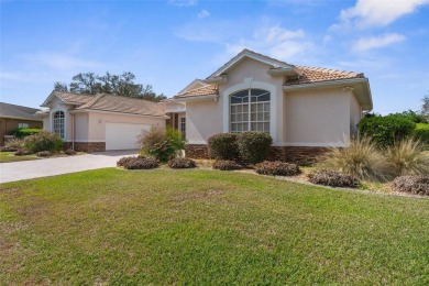 One or more photo(s) has been virtually staged. Luxurious estate on Silverthorn Country Club in Florida - for sale on GolfHomes.com, golf home, golf lot