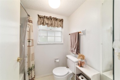 Beautiful FURNISHED 2 bedroom/2 bathroom 1ST FLOOR condo in on Country Club At Silver Springs Shores in Florida - for sale on GolfHomes.com, golf home, golf lot