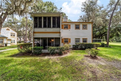 Beautiful FURNISHED 2 bedroom/2 bathroom 1ST FLOOR condo in on Country Club At Silver Springs Shores in Florida - for sale on GolfHomes.com, golf home, golf lot