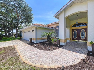 Paradise found in gated Glen Lakes golf course community! This on Glen Lakes Country Club in Florida - for sale on GolfHomes.com, golf home, golf lot