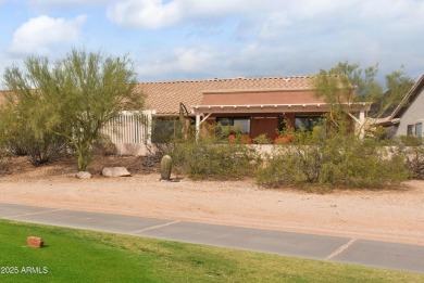 This beautifully updated 2-bedroom, 2-bathroom + small office on Gold Canyon Golf Resort - Sidewinder in Arizona - for sale on GolfHomes.com, golf home, golf lot