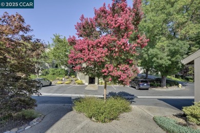 Treasured Rossmoor condo - comfort views  lifestyle! This on Rossmoor Golf Course in California - for sale on GolfHomes.com, golf home, golf lot