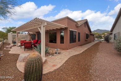 This beautifully updated 2-bedroom, 2-bathroom + small office on Gold Canyon Golf Resort - Sidewinder in Arizona - for sale on GolfHomes.com, golf home, golf lot