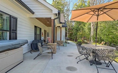 One Level Craftsman style home with Seasonal Lake and Mountain on Mountain Harbour Golf Club in North Carolina - for sale on GolfHomes.com, golf home, golf lot