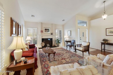 Sweet location for this 2BR, 2.5BA plus den Borgata model on a on Ironwood Golf Club in Arizona - for sale on GolfHomes.com, golf home, golf lot