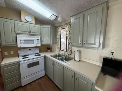 Welcome to ViewPoint RV & Golf Resort a 55+ age-qualified active on Viewpoint Golf Resort in Arizona - for sale on GolfHomes.com, golf home, golf lot