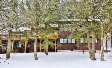 Ready for Ski Season! This beautifully renovated 3 bedroom, 3 on Windham Country Club in New York - for sale on GolfHomes.com, golf home, golf lot