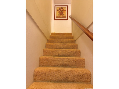 Great opportunity to own in Ridgeway - centrally located near on Pearl Country Club in Hawaii - for sale on GolfHomes.com, golf home, golf lot