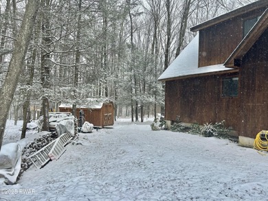 Welcome to your mountain retreat! This beautifully maintained on The Hideout Golf in Pennsylvania - for sale on GolfHomes.com, golf home, golf lot