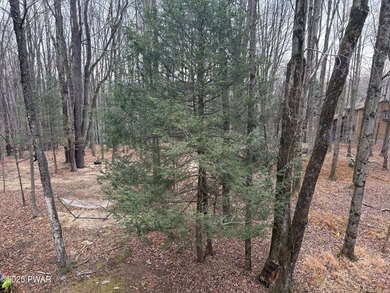 Welcome to your mountain retreat! This beautifully maintained on The Hideout Golf in Pennsylvania - for sale on GolfHomes.com, golf home, golf lot