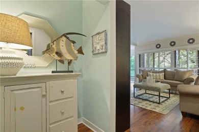 Updated and fully furnished top-floor corner unit in Lighthouse on Harbour Town Golf Links in South Carolina - for sale on GolfHomes.com, golf home, golf lot