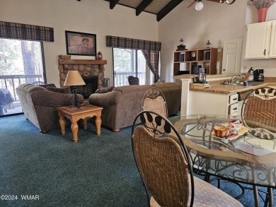 This fully furnished condominium is ideally located just a short on Pinetop Lakes Golf and Country Club in Arizona - for sale on GolfHomes.com, golf home, golf lot