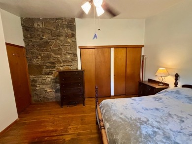 NEW LISTING!! This residence offers diverse possibilities on Cherokee Village South Course in Arkansas - for sale on GolfHomes.com, golf home, golf lot