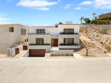 Sophisticated and solidly built, this 5,588 sq.ft. estate in on  in  - for sale on GolfHomes.com, golf home, golf lot