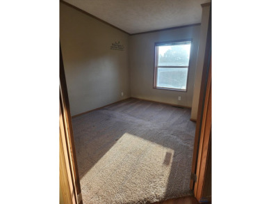 2005 Highland manufactured home ready for its next location! *TO on  in South Dakota - for sale on GolfHomes.com, golf home, golf lot