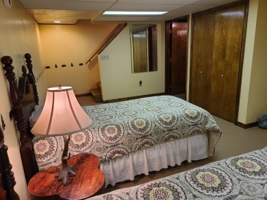 In Beautiful Michaywe find this well maintained 3BR 3BTH on Michaywe Pines Course in Michigan - for sale on GolfHomes.com, golf home, golf lot
