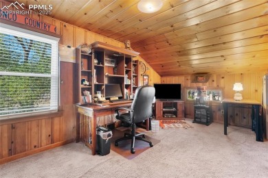 Updated, spacious and charming 1-1/2 story home located near on Patty Jewett Golf Course in Colorado - for sale on GolfHomes.com, golf home, golf lot