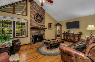 Charming Mountain Retreat Near Lake Tomahawk  Golf Course on Black Mountain Golf Course in North Carolina - for sale on GolfHomes.com, golf home, golf lot