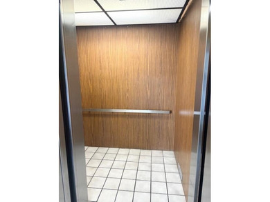 Spacious Condo, Clubhouse, Fitness Center, Manager on Site, Pool on Bear Lakes Country Club in Florida - for sale on GolfHomes.com, golf home, golf lot