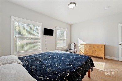 Awesome Floor Plan with all bedrooms on main level!  Wonderful on Ridgecrest Golf Course in Idaho - for sale on GolfHomes.com, golf home, golf lot