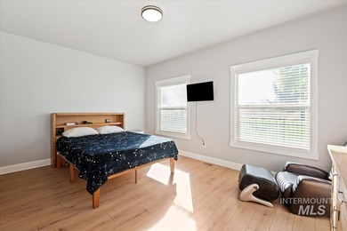 Awesome Floor Plan with all bedrooms on main level!  Wonderful on Ridgecrest Golf Course in Idaho - for sale on GolfHomes.com, golf home, golf lot