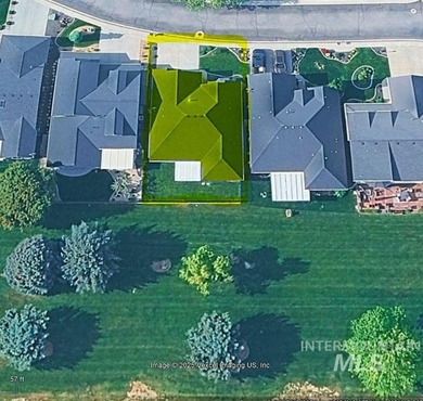 Awesome Floor Plan with all bedrooms on main level on the Golf on Ridgecrest Golf Course in Idaho - for sale on GolfHomes.com, golf home, golf lot