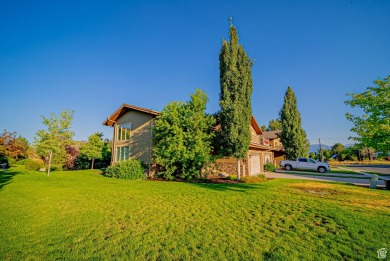 Welcome to the luxurious Lodges at Snake Creek, where elegance on Homestead Golf Club and Resort in Utah - for sale on GolfHomes.com, golf home, golf lot